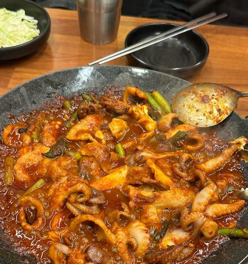 绝地求生烤章鱼烹饪步骤是什么？